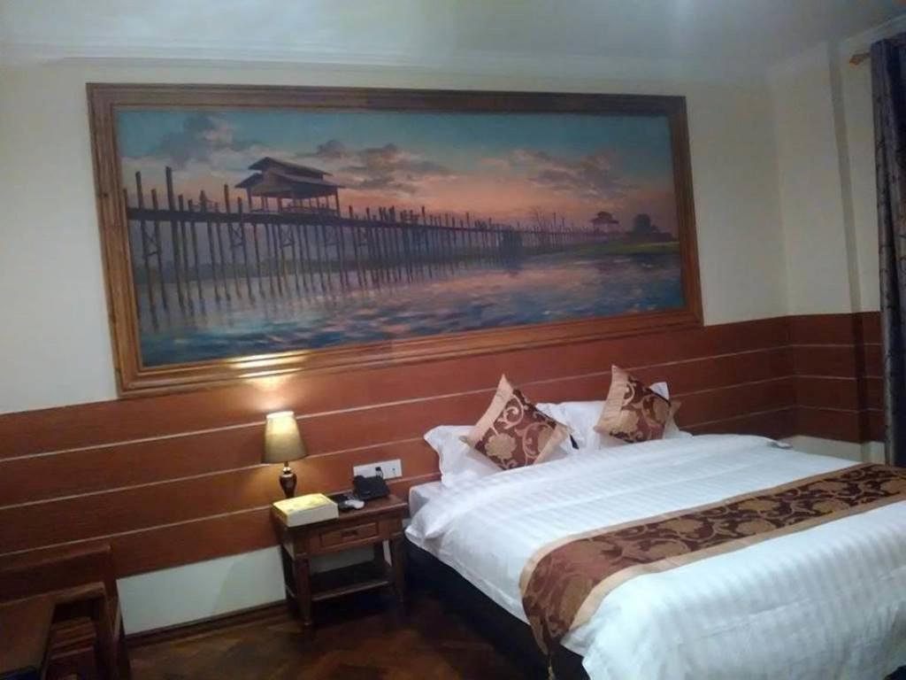 מנדלאי The Home Hotel מראה חיצוני תמונה