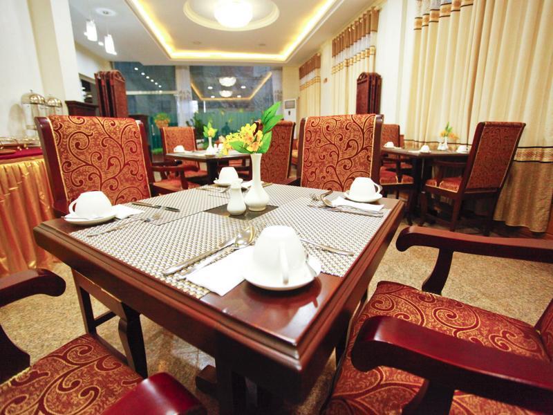 מנדלאי The Home Hotel מראה חיצוני תמונה