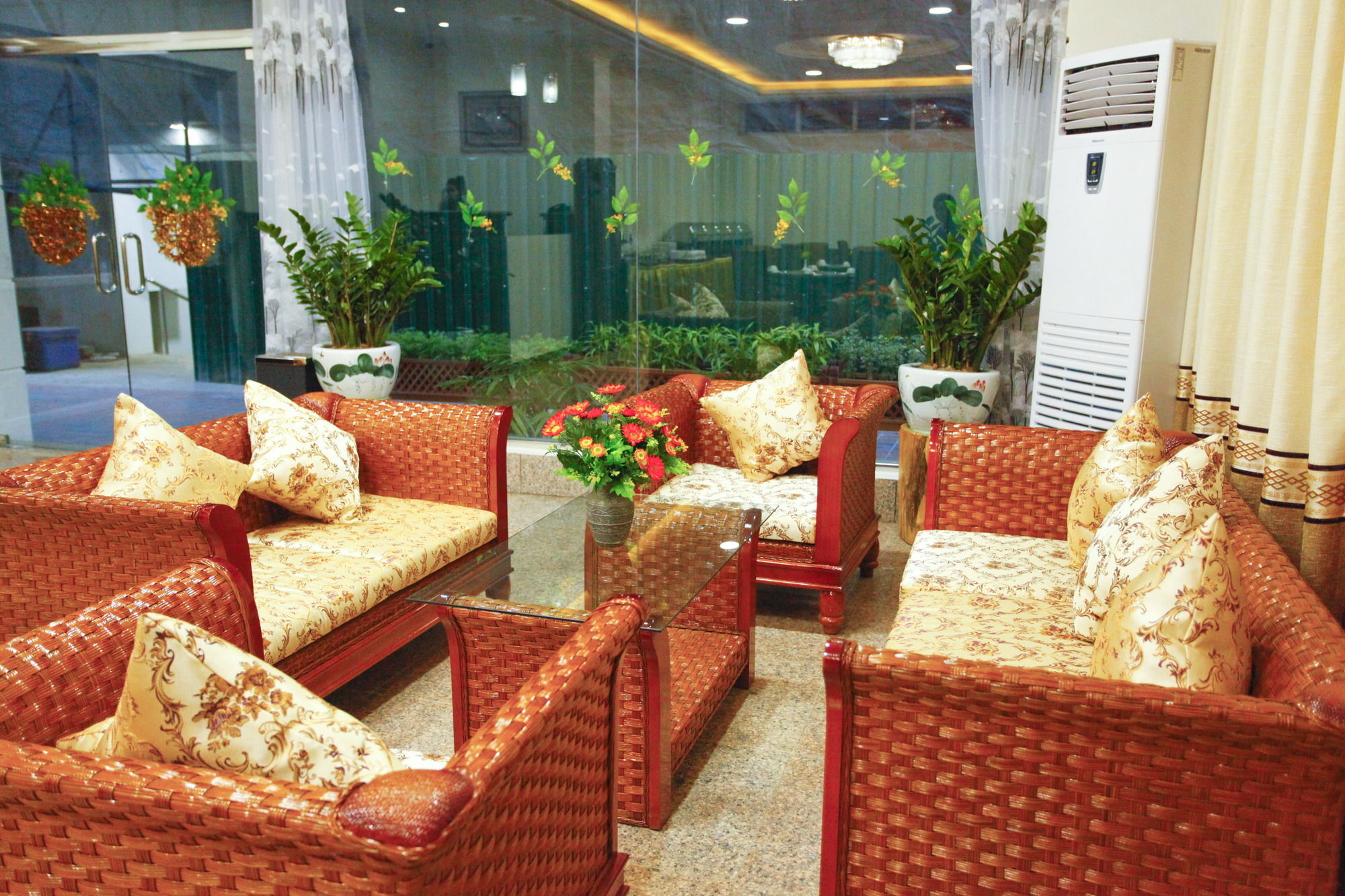 מנדלאי The Home Hotel מראה חיצוני תמונה